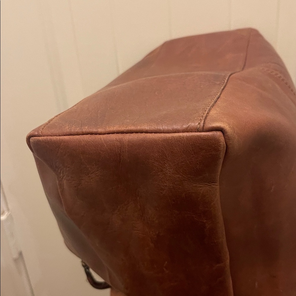 Born please check all picture of condition - Picture 11 of 17